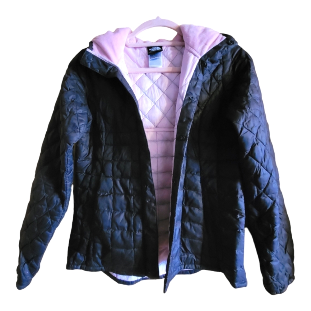 THE NORTH FACE GIRLS LEXI THERMOBALL PUFFER HOODIE BLACK/PINK M